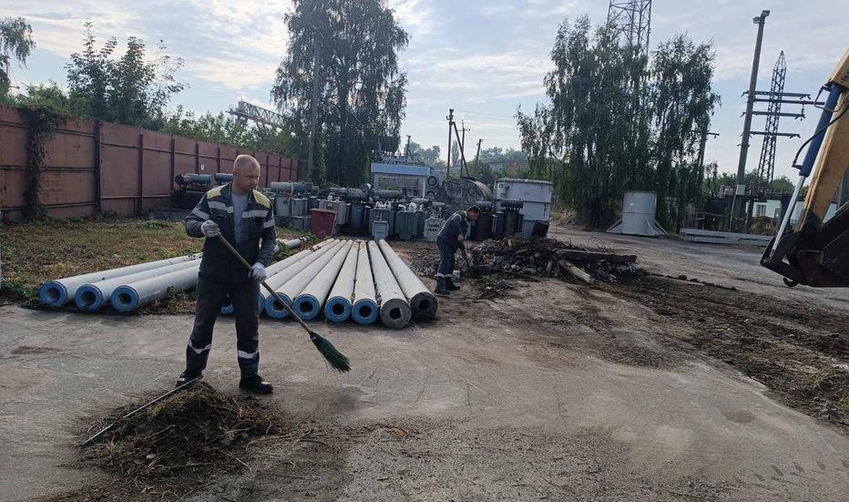 energetiki-dtek-kijivski-regionalni-elektromerezhi-zibrali-ponad-17-tonn-vidhodiv-u-vsesvitniy-den-pribirannya-1