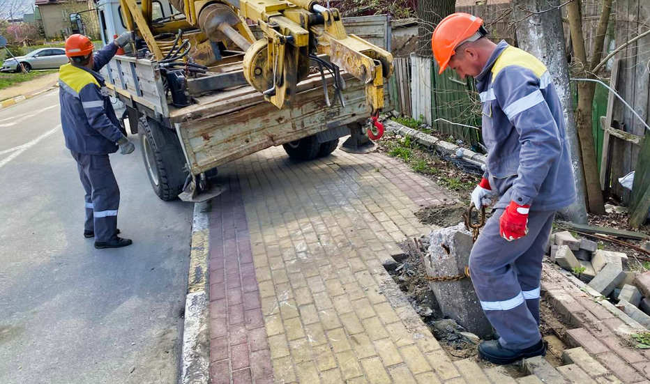 povernuli-svitlo-shche-dlya-1-500-rodin-u-9-mistah-ta-selah-na-kijivshchini-dtek-prodovzhuye-lagoditi-merezhi-na-zvilnenih-teritoriyah-oblasti-1