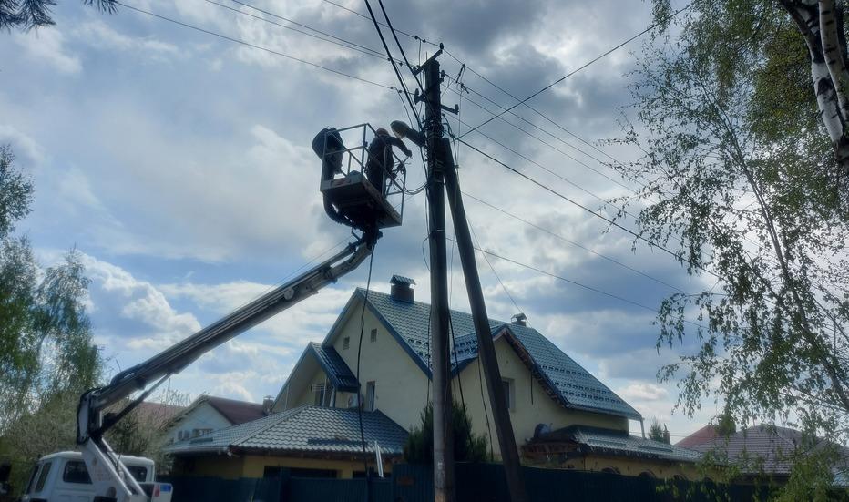 energetiki-dtek-kijivski-regionalni-elektromerezhi-likvidovuyut-naslidki-negodi-na-kijivshchini-1