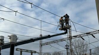 naperedodni-novogo-roku-energetiki-dtek-kijivski-regionalni-elektromerezhi-povernuli-svitlo-ponad-30-tisyacham-rodin-kijivshchini-pislya-obstriliv